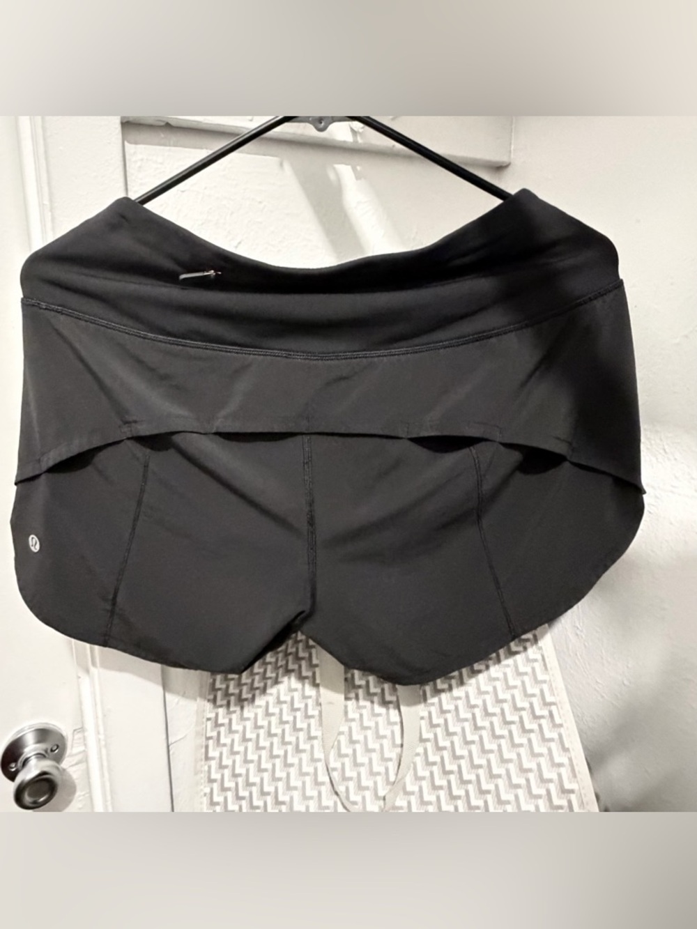Lululemon Athletica Speed Up black Short - Picture 3 of 6